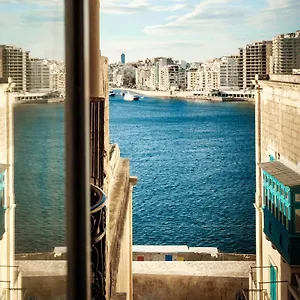 19 Hotel La Valletta